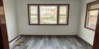 1017 North Avenue Gallery 4