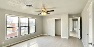 Price Drop!  Viewable Now!  Small Pets Accepted! Gallery 36