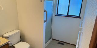 Well-kept house in desirable Thurston neighborhood! Gallery 23