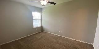 3 Bed 2 Bath 2 Car Garage Duplex with Mowing Included AND all Kitchen Appliances! Gallery 21