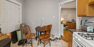 2630 W Division Street, Gallery 8