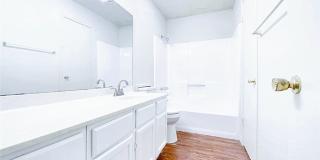 106 Hughson Court Gallery 16