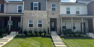 FOR LEASE - 3 BED, 2.5 BATH TOWNHOUSE IN LEBANON Gallery 1