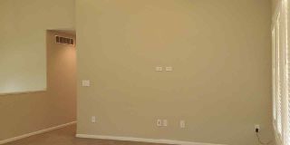 449 Poplar Street Gallery 6