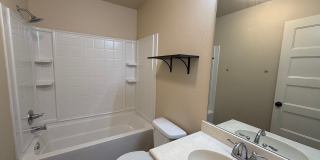 Beautiful and Cozy 3bed/2bath with an Office Available in North Norman! Gallery 34