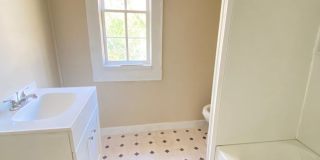 2Bed/1Bath Home Available June 2026! Gallery 1