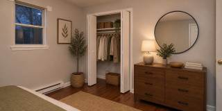 1418 N Main (Apt B) Street Gallery 21