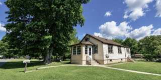 10 MEADOW RD Gallery 1