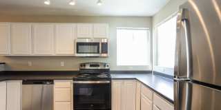Charming 3bd/2ba Single-Level Home with Spacious Yard - FREE iPad or 55” TV if moved in by 5/15! Gallery 7
