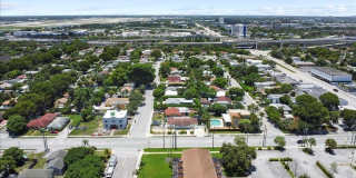 2741 Parker Avenue Gallery 22