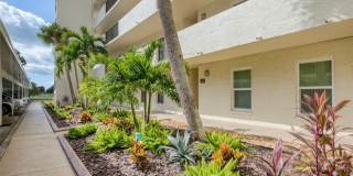 225 COUNTRY CLUB DRIVE Gallery 2