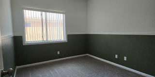 8619 West Mohave Street Gallery 16