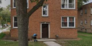 8957 Lamon Gallery 1