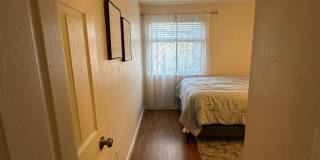 Bright & Updated 2Bd/1Ba Condo in Aurora Gallery 24