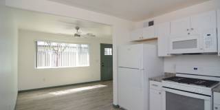 Remodeled 2 Bedroom 1 Bath Duplex! Great Central Tucson Location! Gallery 7