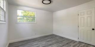 138 Kingston Avenue Gallery 13