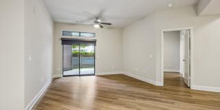 Aston Post Oak Gallery 19