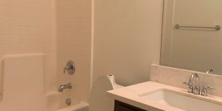 Beautiful 4 Bedroom and 2 Bath Home with Bonus Office Area Gallery 16
