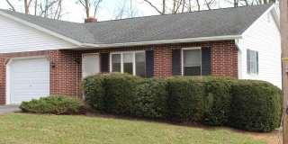 Quaint Single Family Rancher Gallery 1