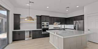 40614 N HARBOUR TOWN Court Gallery 10