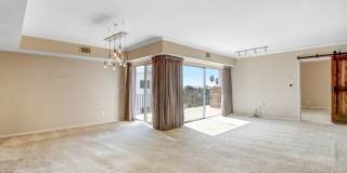 Spacious & Bright 3BR Condo with Bonus Room, Secured Parking & Hollywood History! Gallery 11