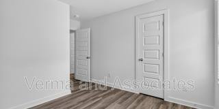 4771 W Folsom St Gallery 22