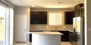 9386 West Barcoloba Avenue Gallery 6