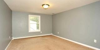 44 Chamberlain Avenue 2nd Floor Gallery 14