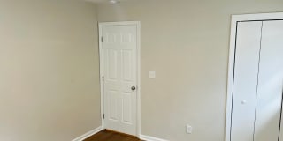 Great home on corner lot Gallery 9