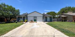 14417 Waddesdon Bluff Gallery 1