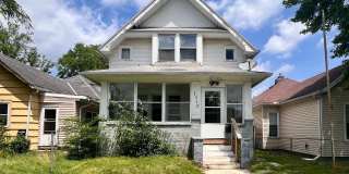 3 Bedroom House - South Side Neighborhood 3 Bedroom House - South Side Neighborhood Gallery 1