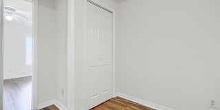 1138 W LOMBARD Street Gallery 15