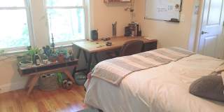 Nice 4 bed in Oak Square Gallery 14