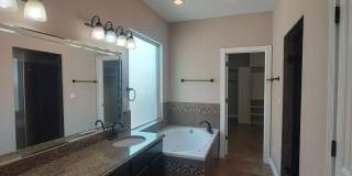 4 BEDROOM 3 BATHROOM HOME Gallery 50