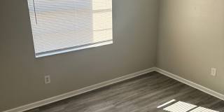 Spacious 4 Bed Condo Gallery 8