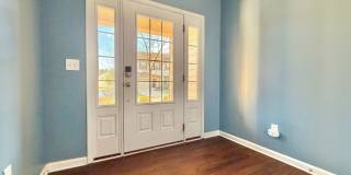 Updated 3BR Townhome | Community Pool, Gym, Pickleball, & Tennis Courts | Easy RTP Access Gallery 4