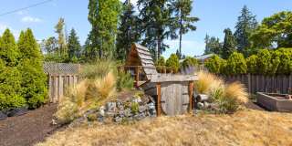 One-of-a-Kind Mid-Century Modern 4 Bedroom Retreat with Dream Backyard One-of-a-Kind Mid-Century Modern 4 Bedroom Retreat with Dream Backyard Gallery 7