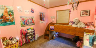 Awesome 3 bedroom 2 bathroom home located in OGDEN KS! Gallery 7