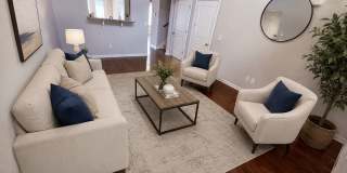 Stunning Stratford Park Townhome Gallery 1