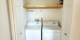 Bayview Condo 2 Bedrooms with Gas Fireplace  - S State St Gallery 11