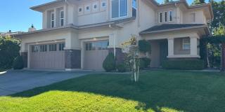 Beautiful 3-Bedroom Home in Paradise Valley West with 3-Car Garage Gallery 1