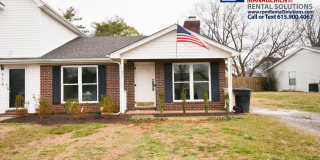 Adorable, updated 2BD 2BA duplex! Washer/dryer included and large fenced-in back yard! Gallery 1