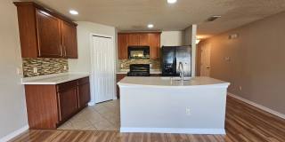 Seven Oaks 2/2.5 Townhouse Gallery 7