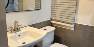 512 E Mulberry Gallery 8