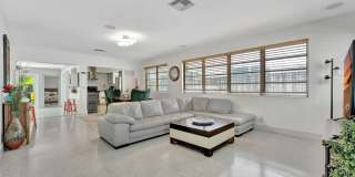 1246 Johnson Street Gallery 22