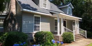 Available 12/8. Beautiful 4BR/2.5BA Home Available Right off Park Circle! Gallery 1