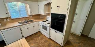 3 Bedroom ~ Clintonville Gallery 12