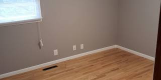 3 bed 2 bath Newly Remodeled Gallery 7