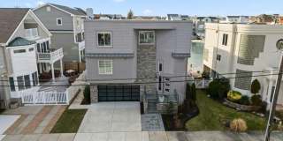 302 N Nassau Ave Gallery 1