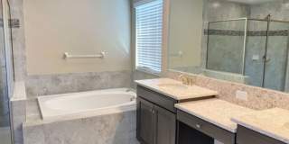 Amazing 5 bedrooms/4 full baths brand New SMART home in beautiful new Tampa community! Gallery 30
